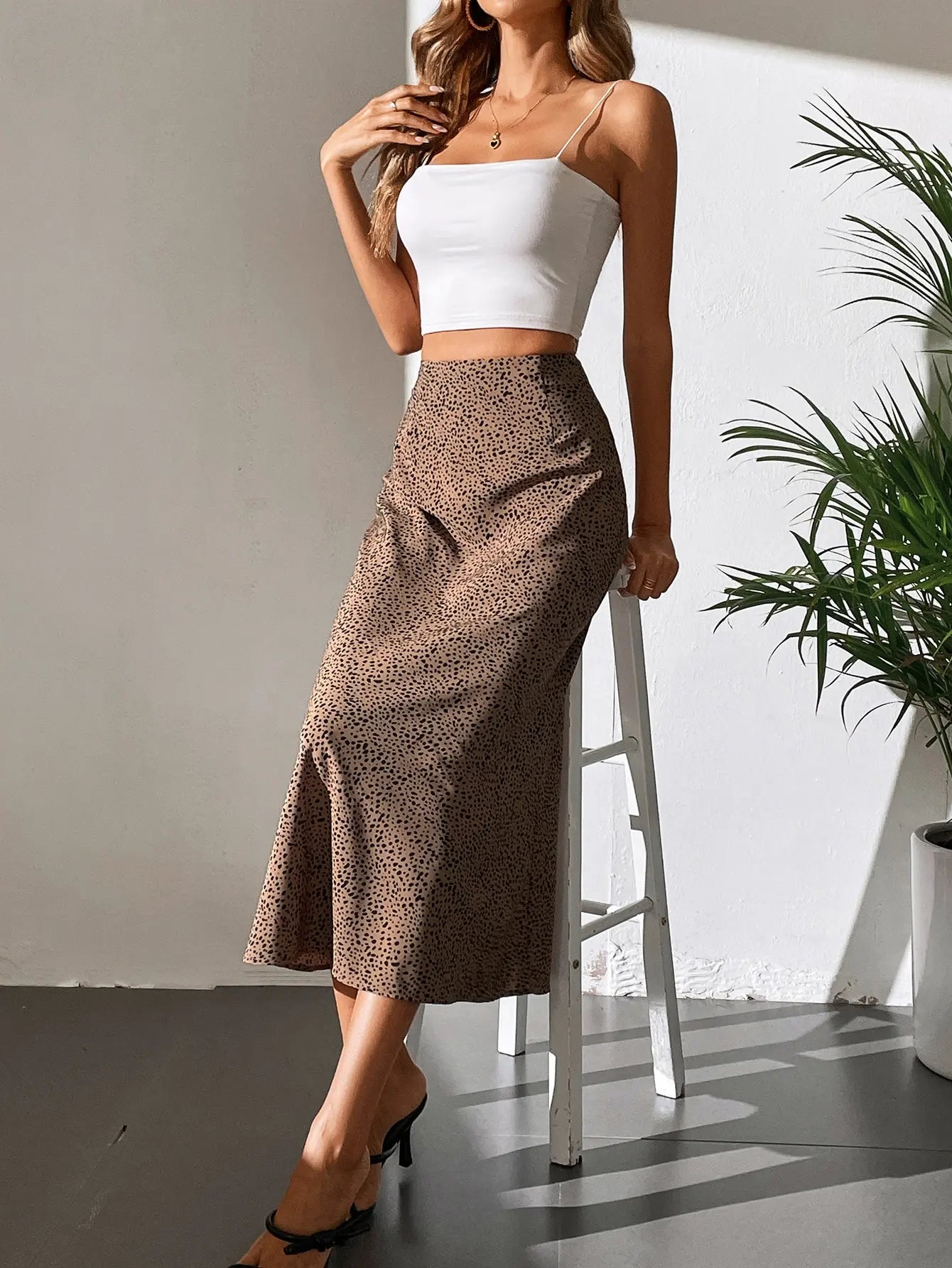 Polka dot A-line straight chiffon skirt for women, mid-calf